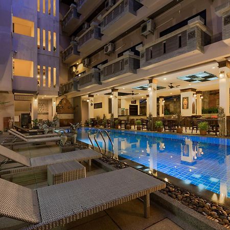 Seeka Boutique Resort Patong Exterior photo