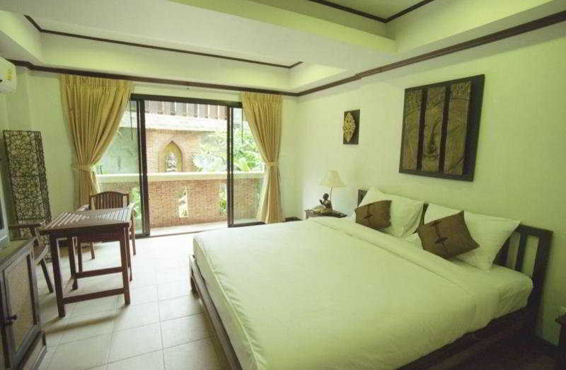 Seeka Boutique Resort Patong Exterior photo